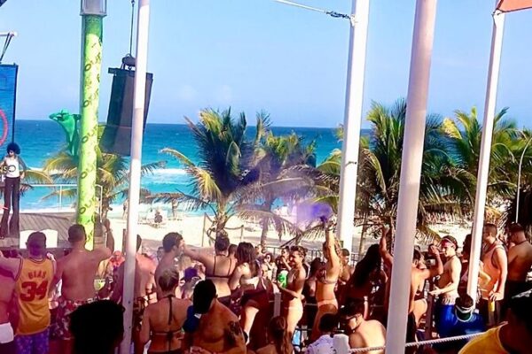 Partying Atmosphere at Tamy Tours